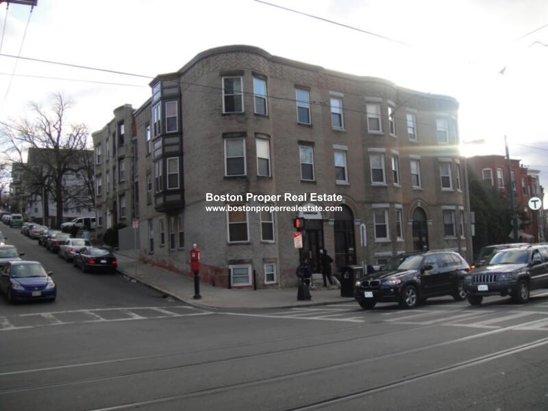 4 bed, 1 bath apartment for rent at 836 Huntington Ave Unit 3, Mission Hill