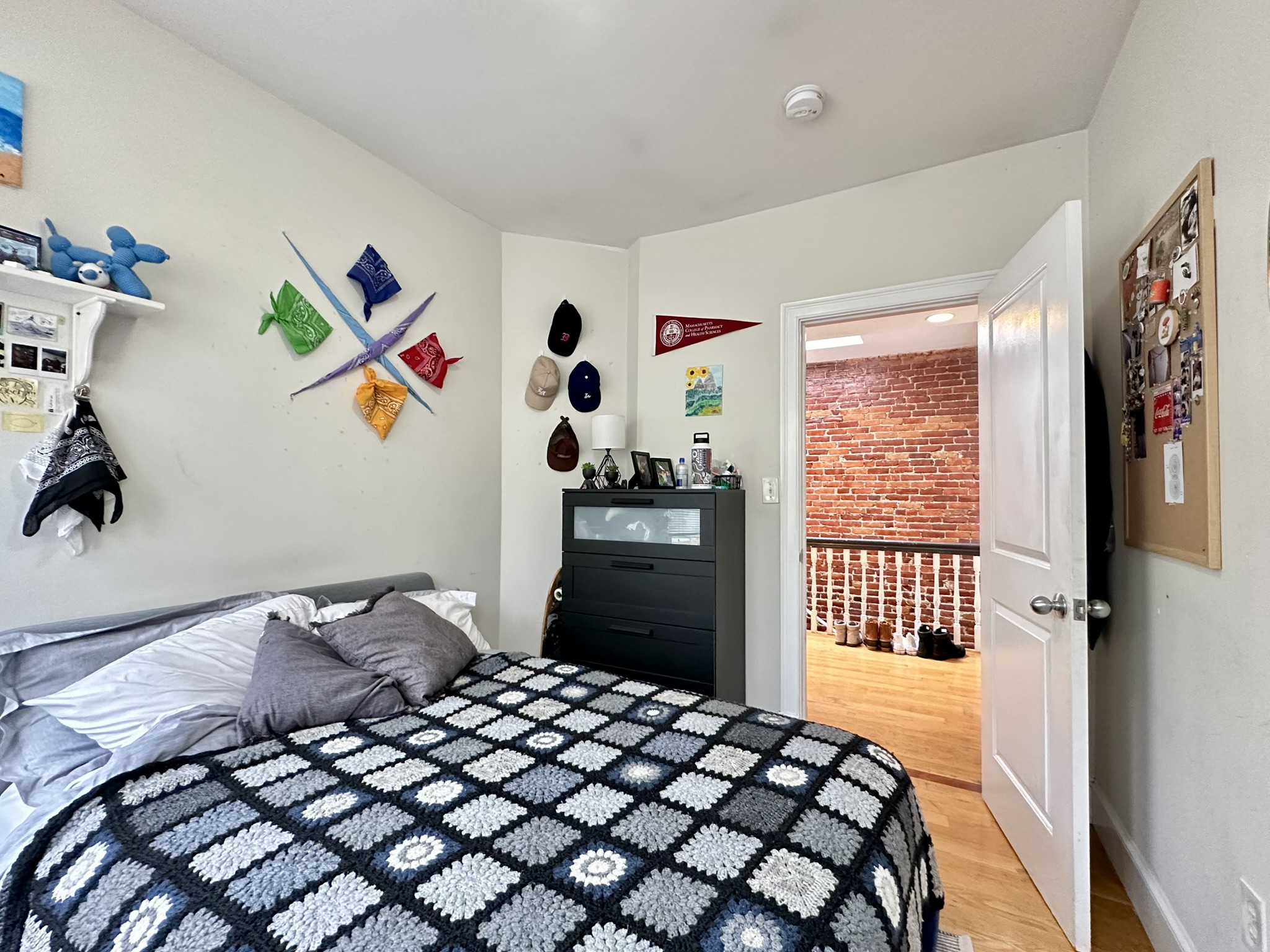 4 bed, 1 bath apartment for rent at 836 Huntington Ave Unit 4, Mission Hill — photo 14 of 24