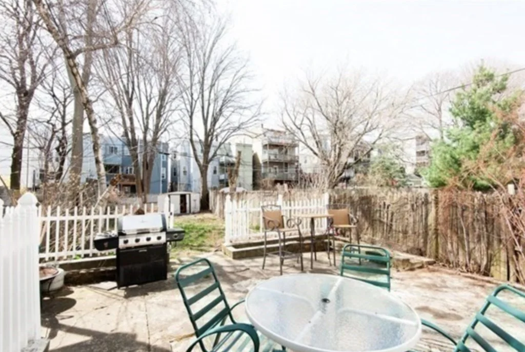 4 bed, 1 bath apartment for rent at 837.5 E 2nd St Unit 1, South Boston — photo 11 of 14