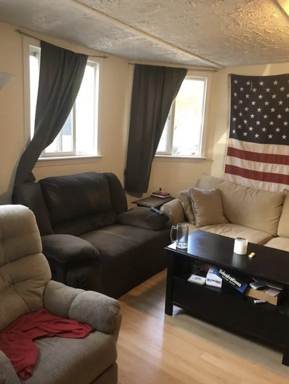 4 bed, 1 bath apartment for rent at 837.5 E 2nd St Unit 1, South Boston — photo 5 of 14