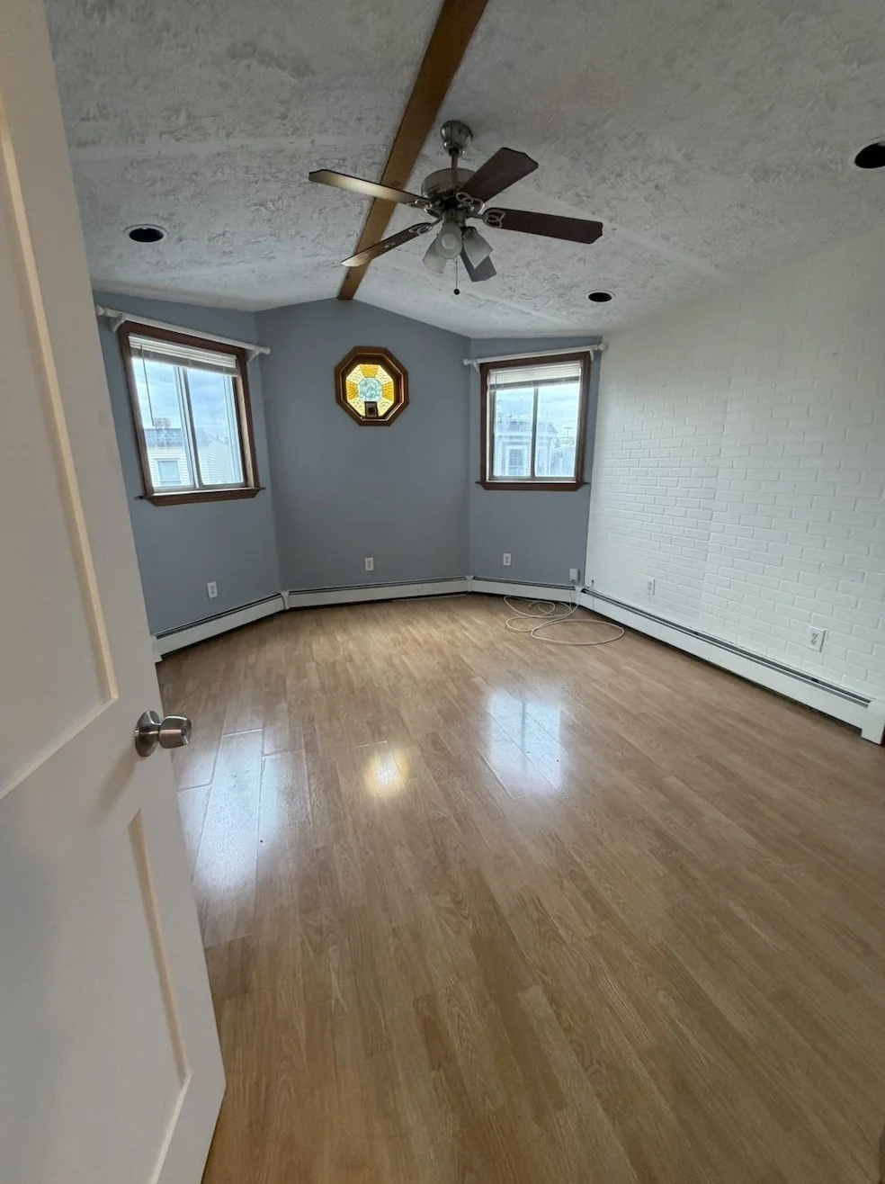3 bed, 1 bath apartment for rent at 837.5 E 2nd St Unit 3, South Boston — photo 4 of 5