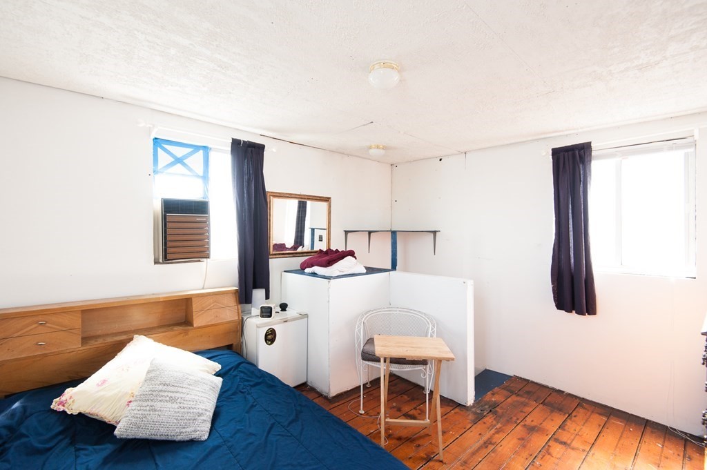 2 bed, 1 bath apartment for rent at 837.5 E 2nd St Unit 3, South Boston — photo 6 of 12
