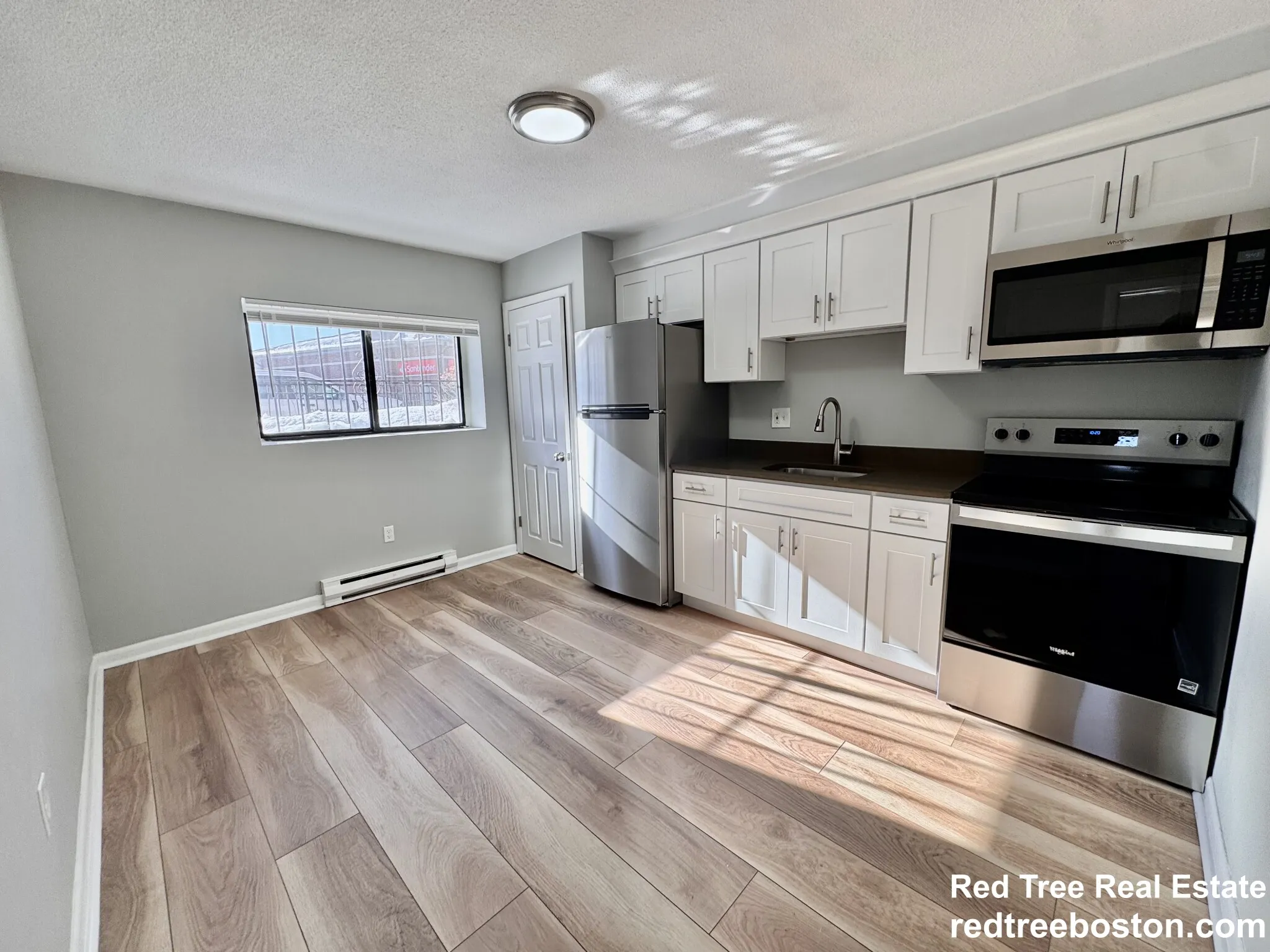 1 bed, 1 bath apartment for rent at 837 River St Unit 1., Hyde Park