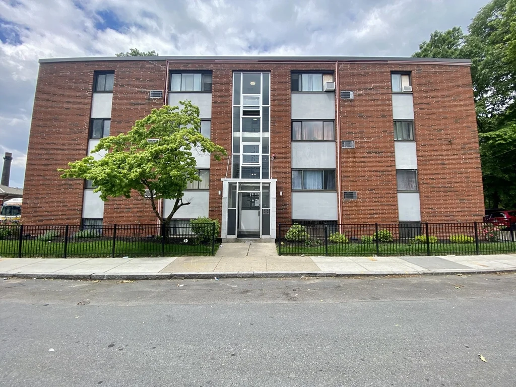 2 bed, 1 bath apartment for rent at 837 River St Unit 12, Hyde Park — photo 11 of 11