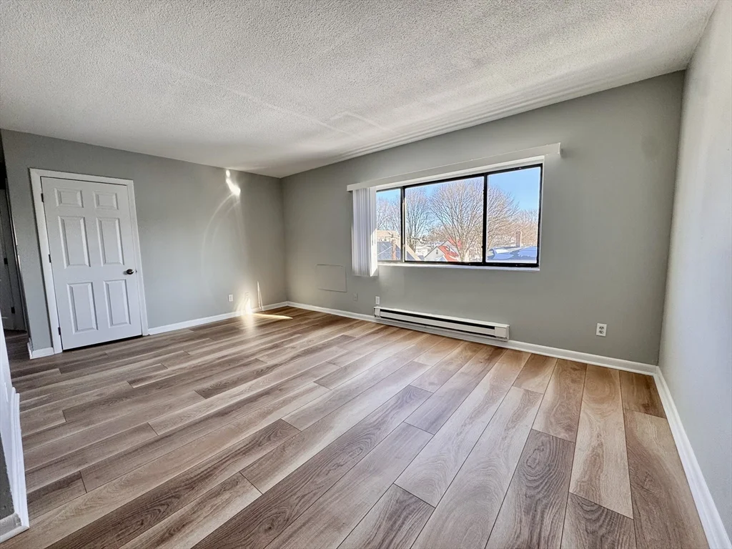 2 bed, 1 bath apartment for rent at 837 River St Unit 14, Hyde Park — photo 3 of 9