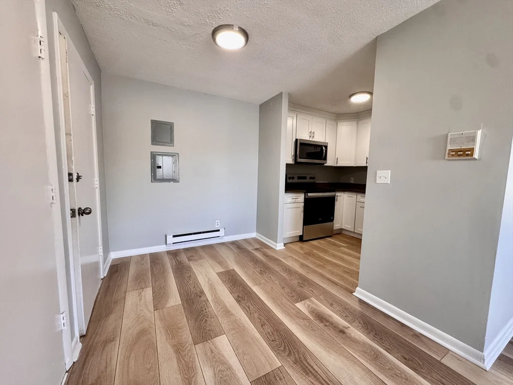 2 bed, 1 bath apartment for rent at 837 River St Unit 14, Hyde Park — photo 2 of 9