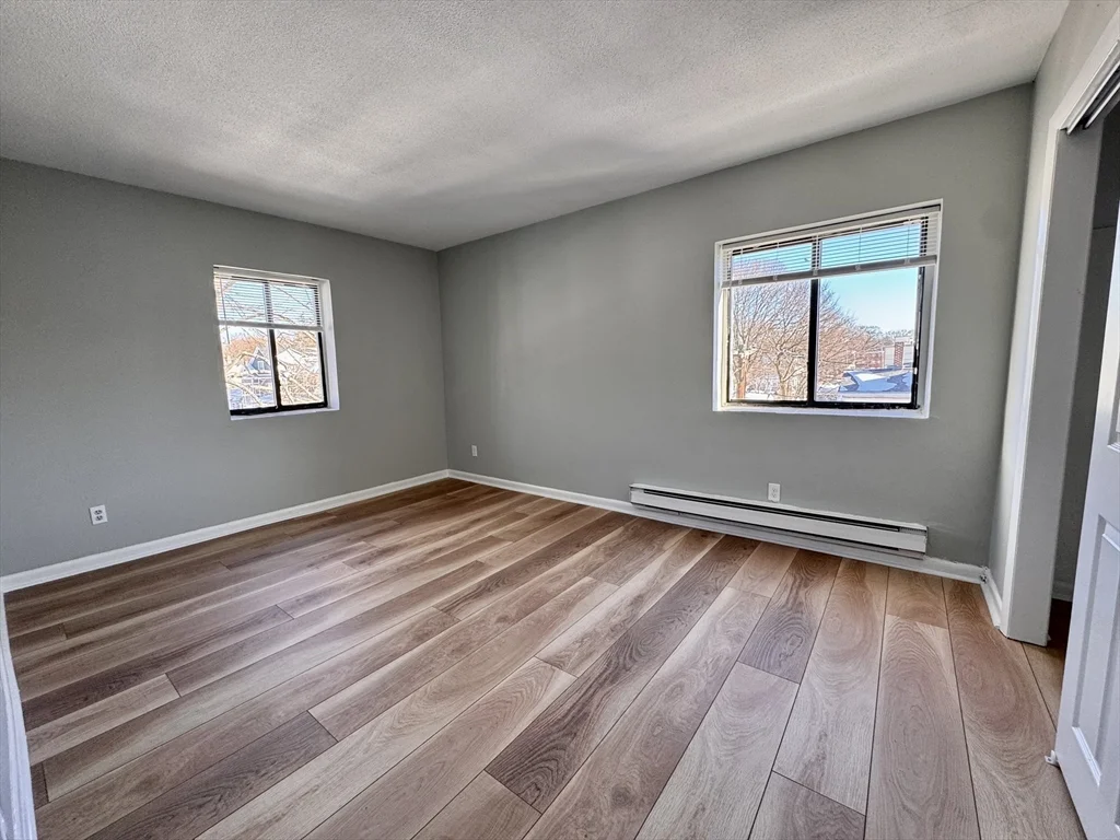2 bed, 1 bath apartment for rent at 837 River St Unit 14, Hyde Park — photo 4 of 9