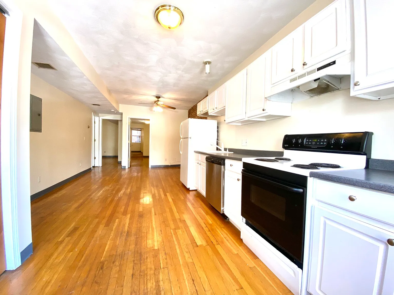 2 bed, 1 bath apartment for rent at 838 Huntington Ave Unit 1, Mission Hill — photo 3 of 11