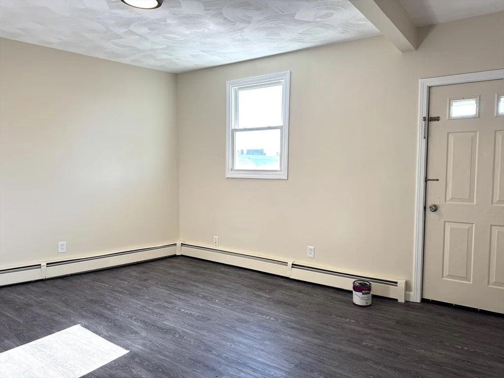 1 bed, 1 bath apartment for rent at 838 Western Ave Unit 2R, Lynn — photo 3 of 9
