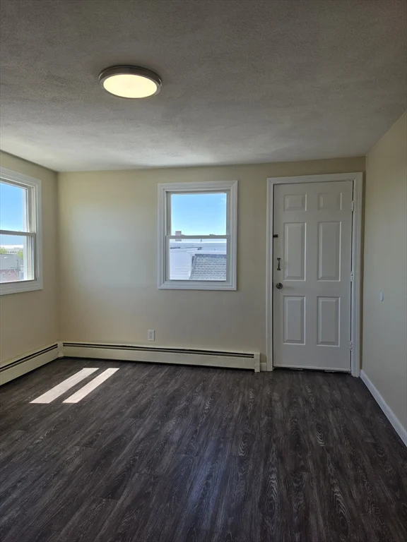 1 bed, 1 bath apartment for rent at 838 Western Ave Unit 4, Lynn — photo 3 of 6