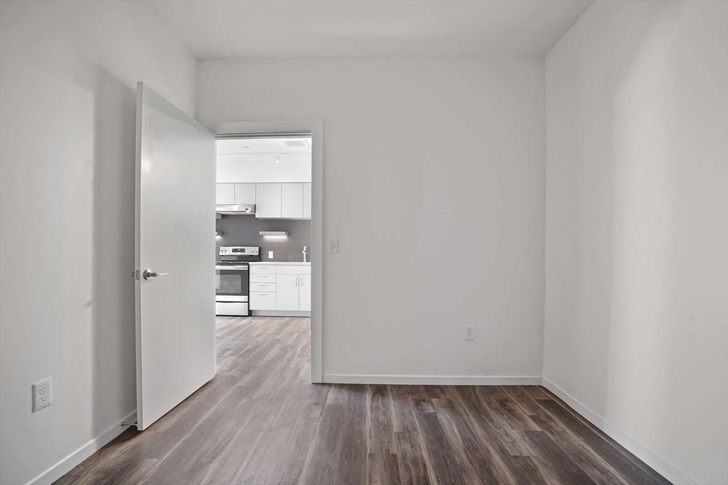 1 bed, 1 bath apartment for rent at 839 Beacon St Unit 304, Fenway — photo 10 of 18