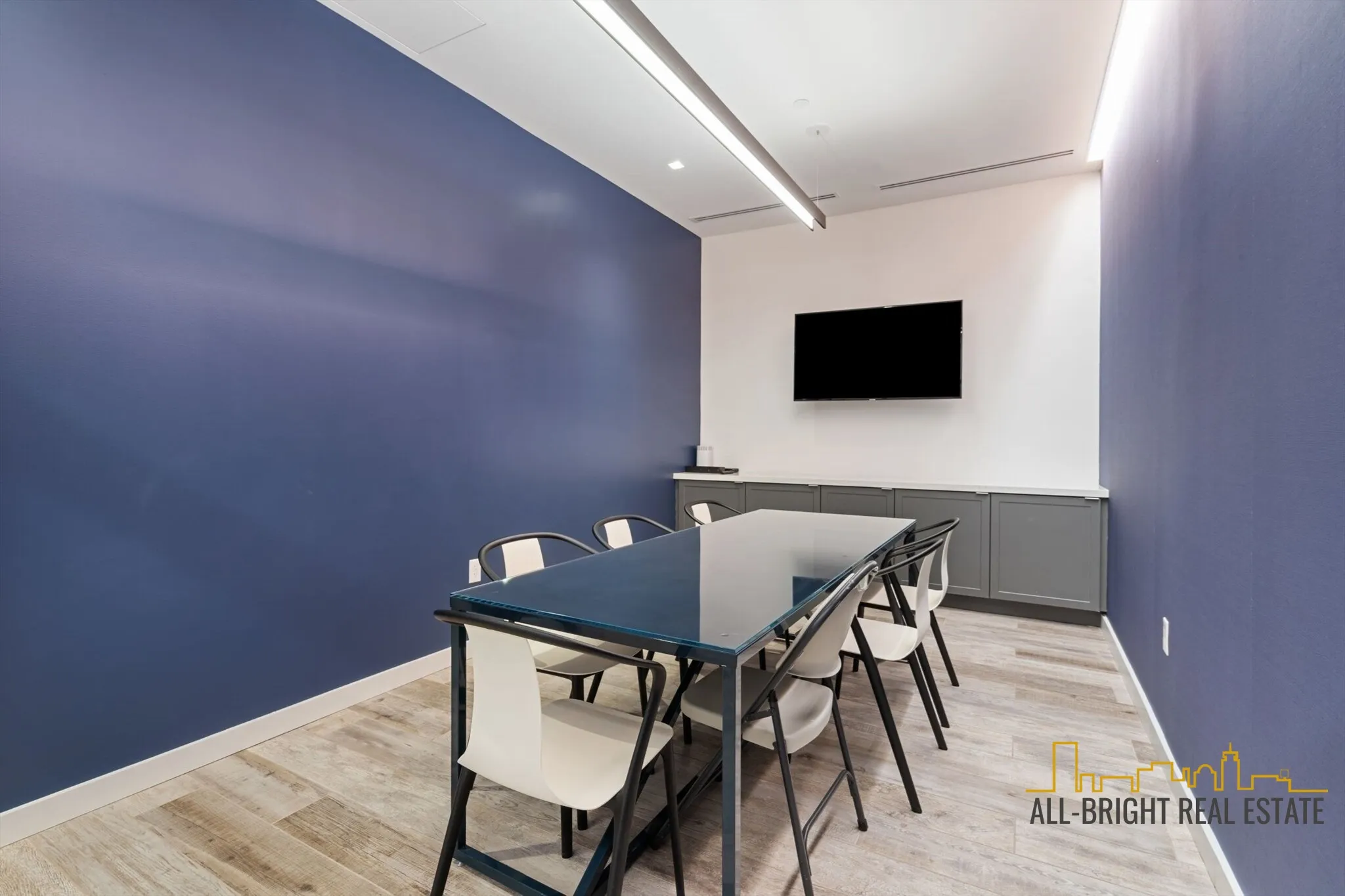 2 bed, 2 bath apartment for rent at 839 Beacon St Unit 403, Fenway — photo 15 of 18