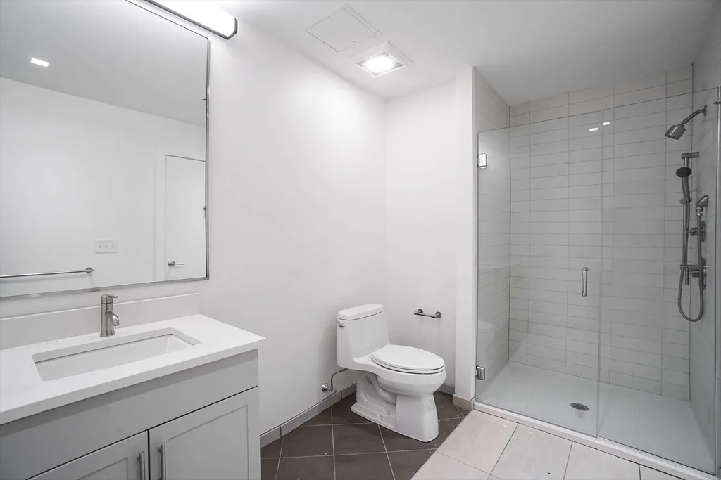 3 bed, 2 bath apartment for rent at 839 Beacon St Unit 406, Fenway — photo 14 of 29