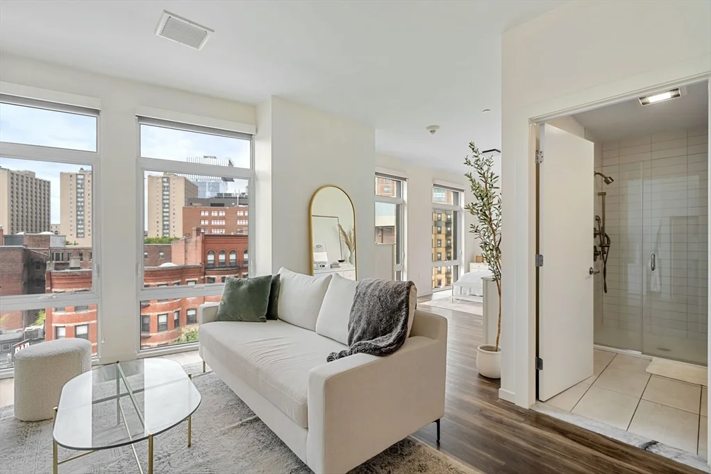 Studio bed, 1 bath apartment for rent at 839 Beacon St Unit 501, Fenway — photo 1 of 23