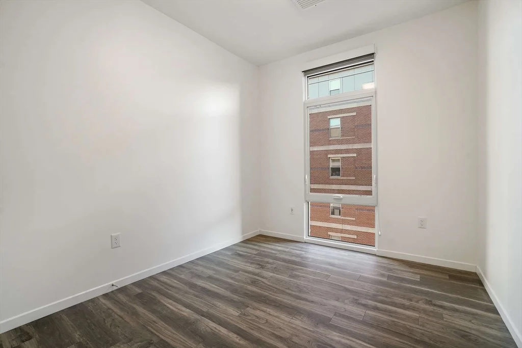 3 bed, 2 bath apartment for rent at 839 Beacon St Unit 506, Fenway — photo 11 of 17
