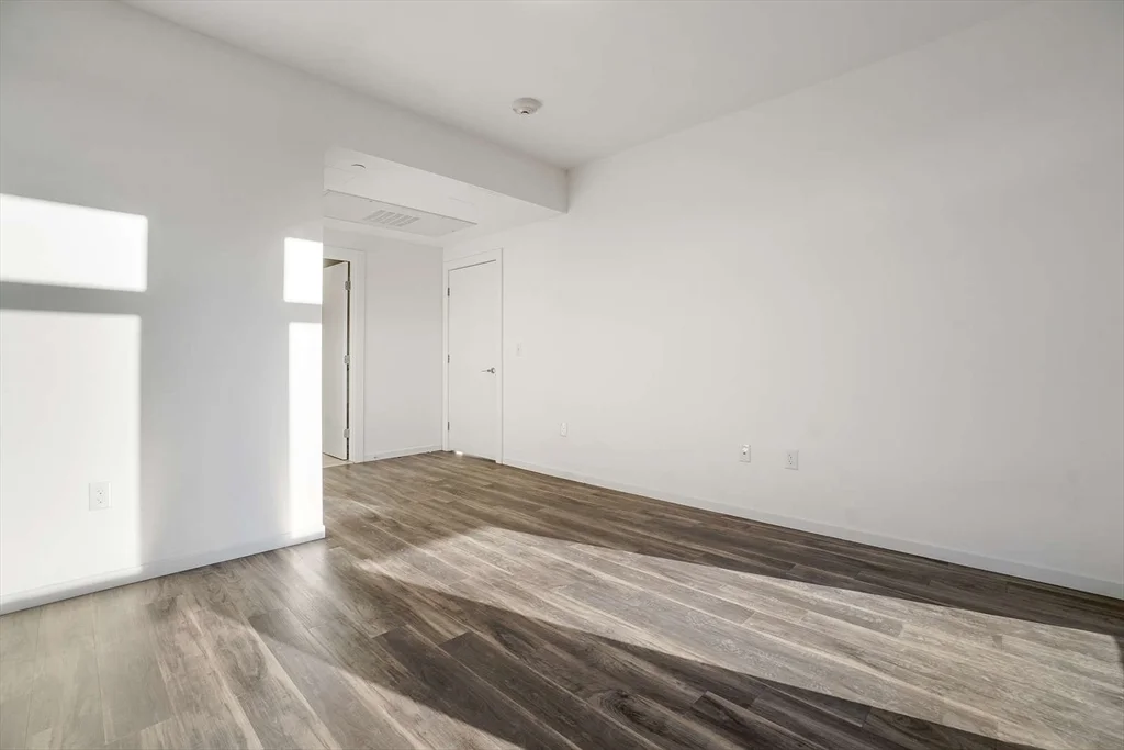 3 bed, 2 bath apartment for rent at 839 Beacon St Unit 506, Fenway — photo 14 of 17