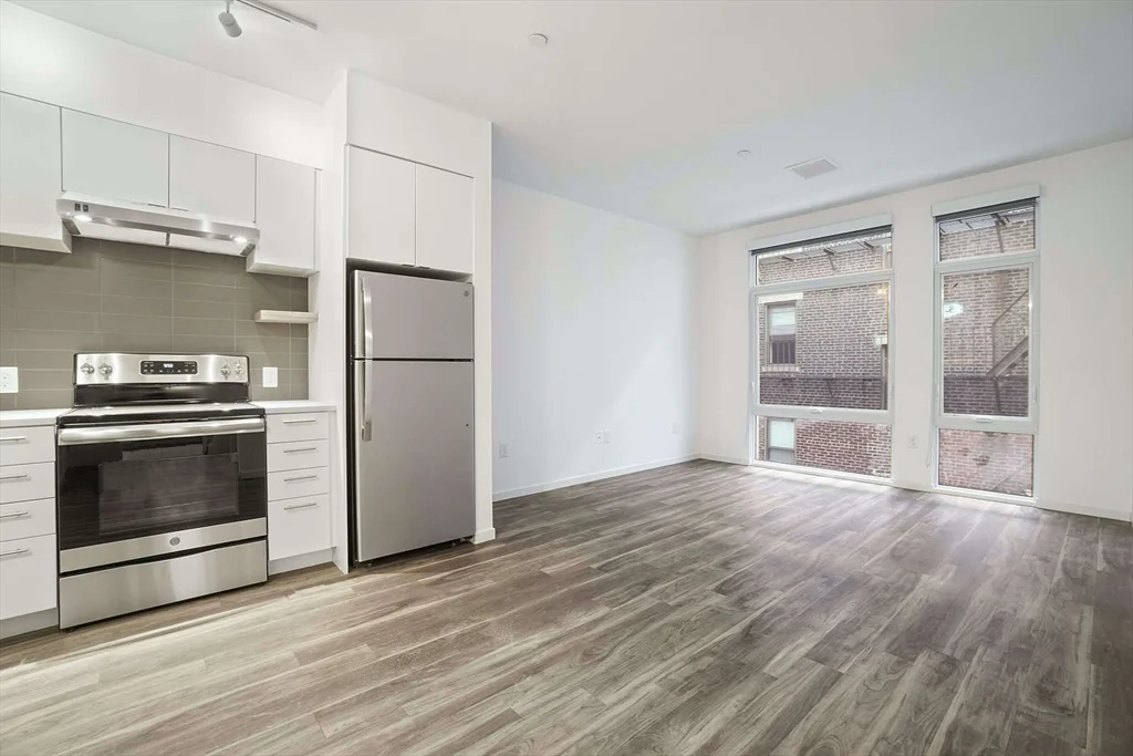 1 bed, 1 bath apartment for rent at 839 Beacon St Unit 510, Fenway — photo 8 of 8