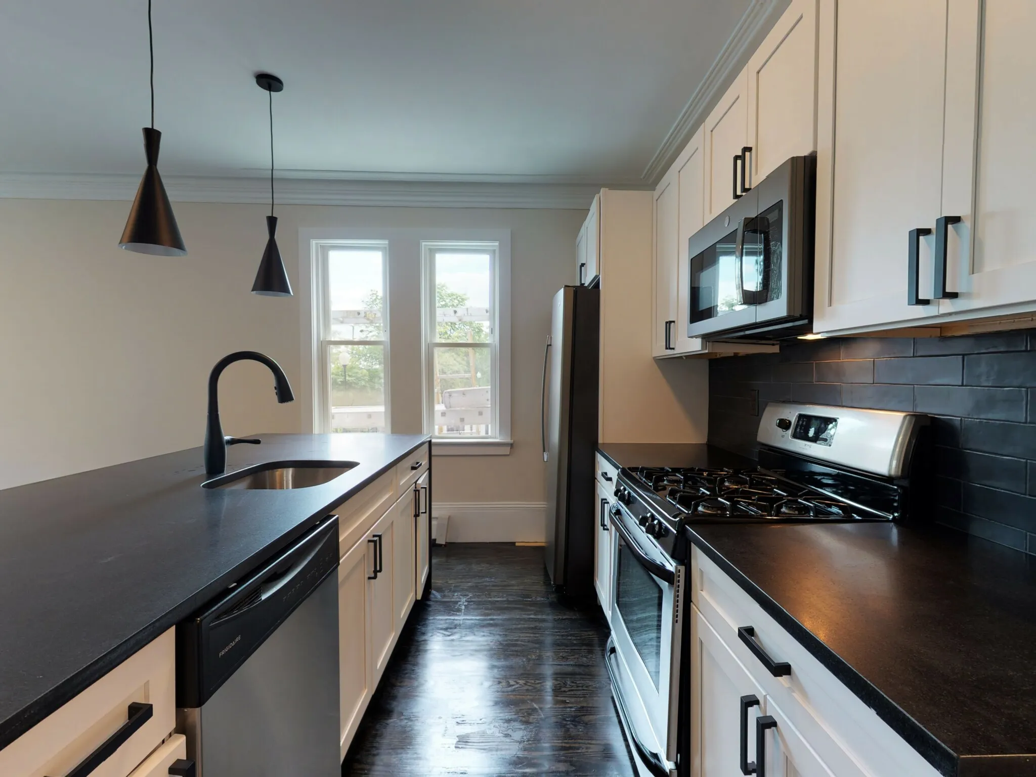 5 bed, 2 bath apartment for rent at 839 Parker St Unit 1, Mission Hill — photo 14 of 19