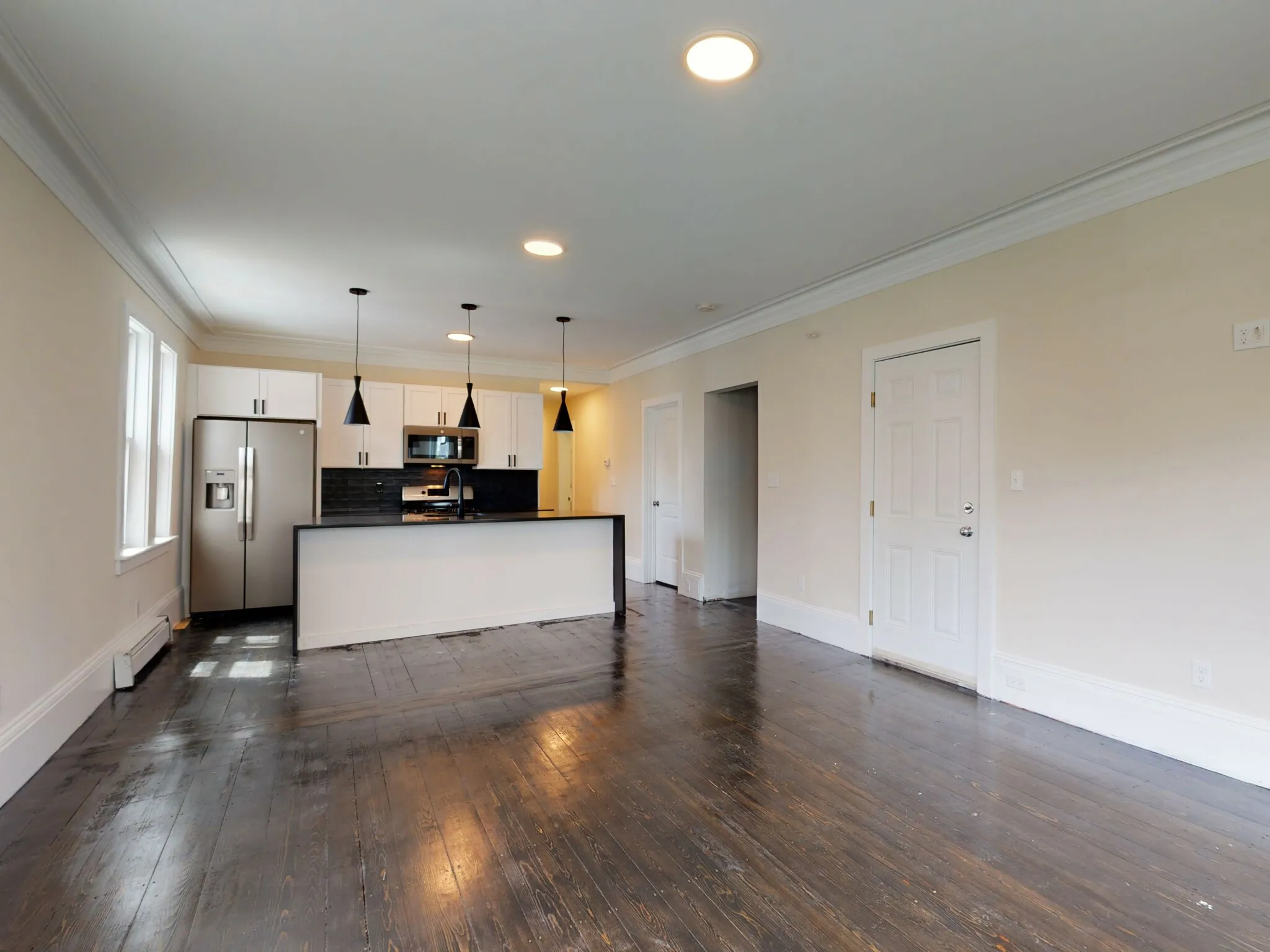 5 bed, 2 bath apartment for rent at 839 Parker St Unit 1, Mission Hill — photo 2 of 19