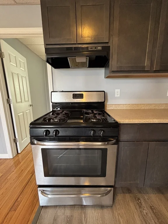 3 bed, 1 bath apartment for rent at 84 Boutwell St Unit 3F, Fall River — photo 3 of 10