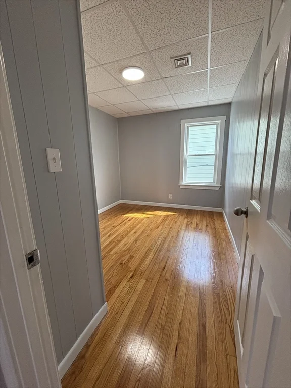 3 bed, 1 bath apartment for rent at 84 Boutwell St Unit 3F, Fall River — photo 7 of 10
