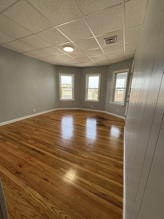 3 bed, 1 bath apartment for rent at 84 Boutwell St Unit 3F, Fall River — photo 4 of 10