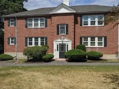 1.5 bed, 1 bath apartment for rent at 84 Boylston St Unit 2, Chestnut Hill — photo 1 of 28