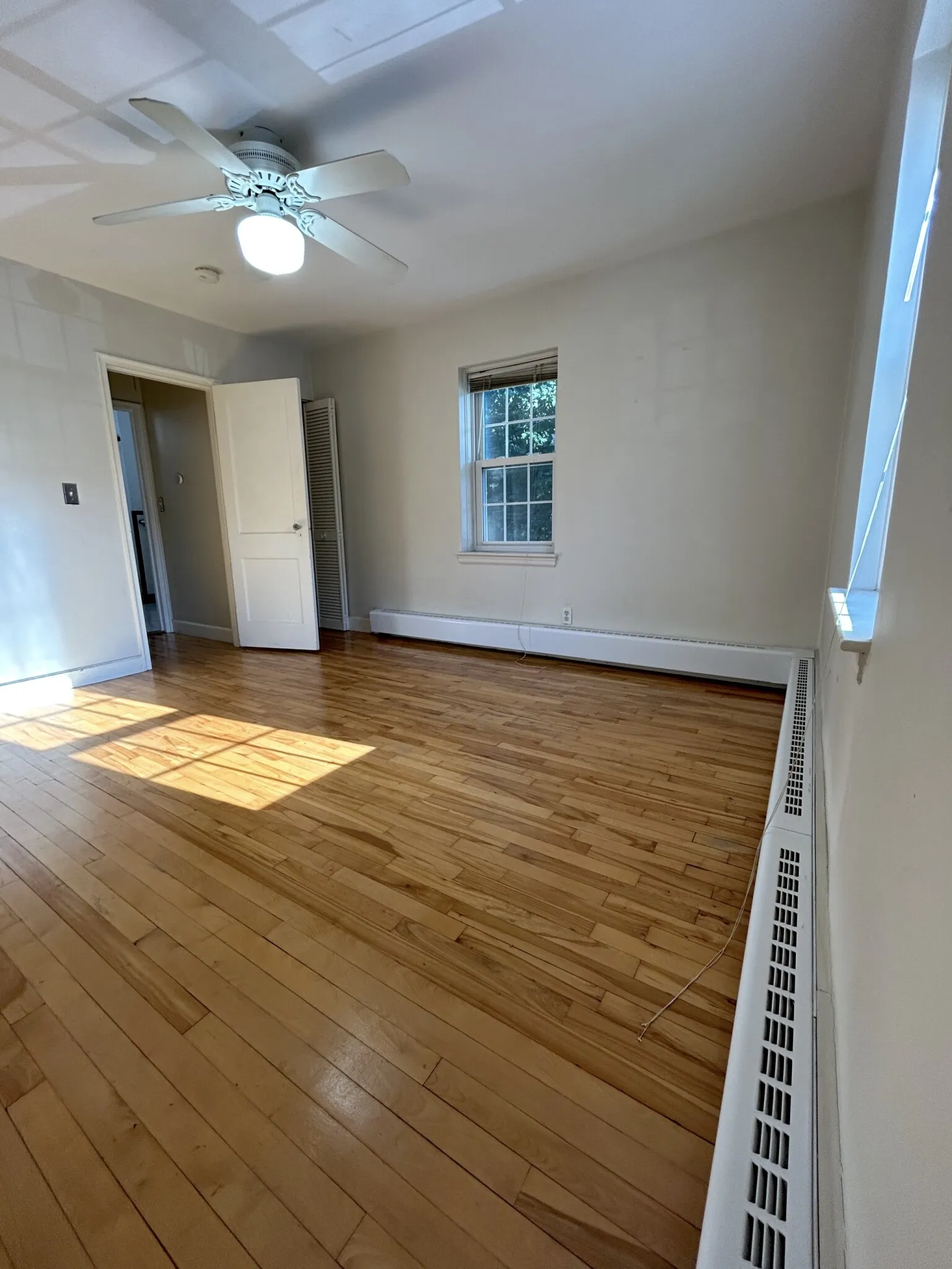 1.5 bed, 1 bath apartment for rent at 84 Boylston St Unit 2, Chestnut Hill — photo 13 of 28