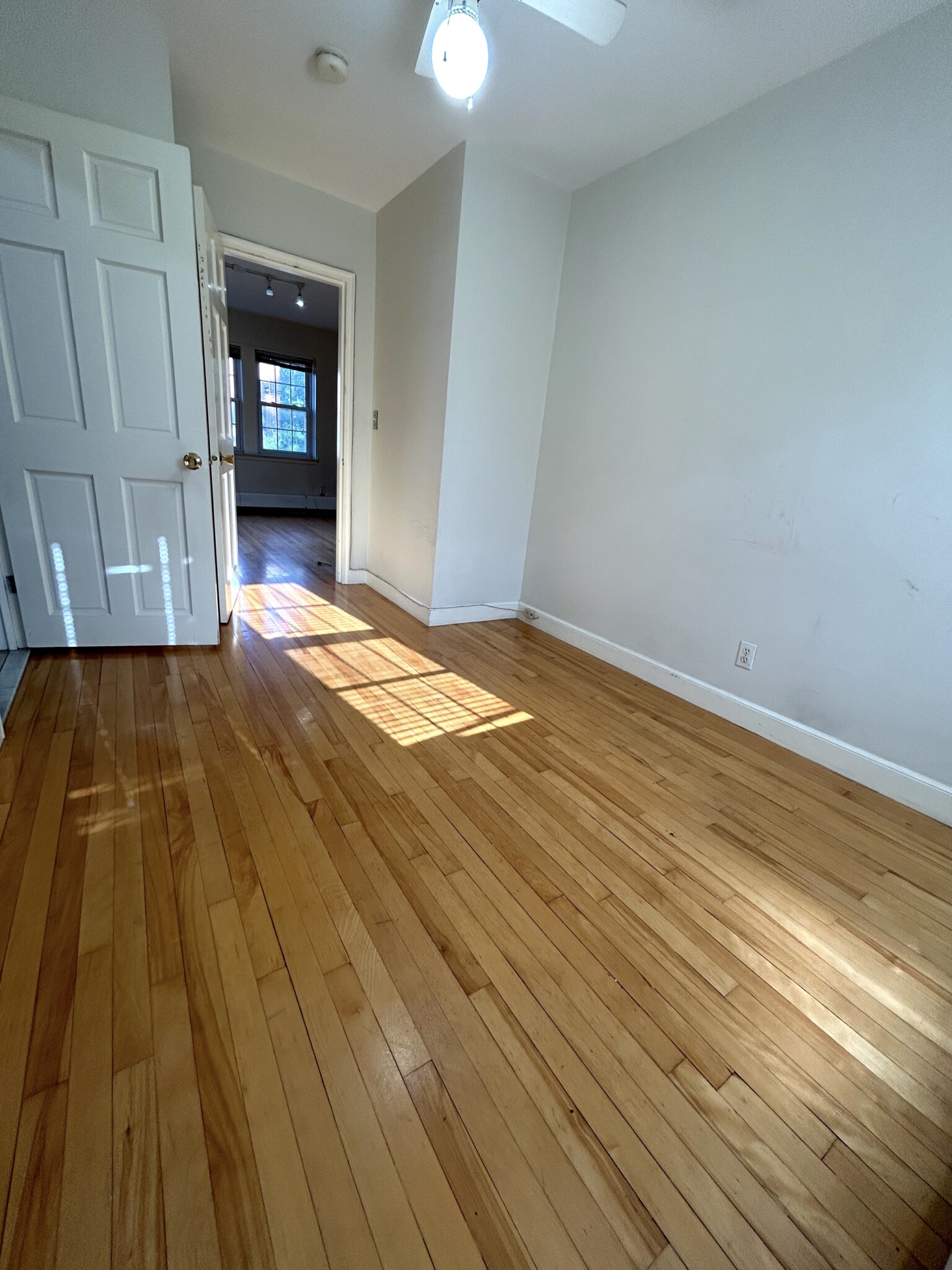 1.5 bed, 1 bath apartment for rent at 84 Boylston St Unit 3, Chestnut Hill — photo 15 of 28