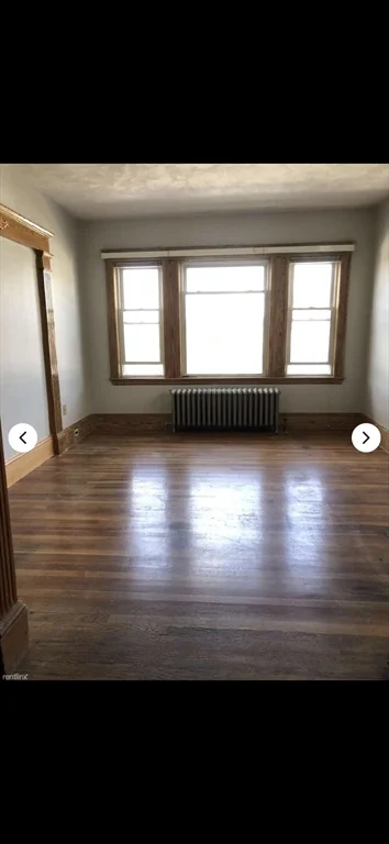 3 bed, 1 bath apartment for rent at 84 Brayton Rd Unit 2, Brighton — photo 4 of 6