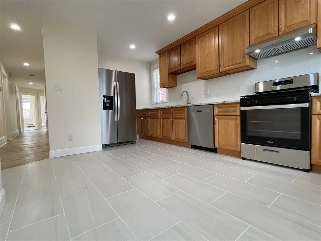 4 bed, 1 bath apartment for rent at 84 Calumet St Unit 3A, Mission Hill — photo 13 of 18