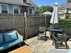 4 bed, 2 bath apartment for rent at 84 Chapel Unit 84, Newton — photo 7 of 8