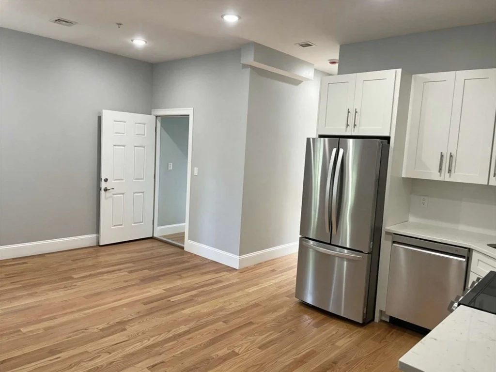 2 bed, 2 bath apartment for rent at 84 Chelsea St Unit 1, East Boston — photo 7 of 18