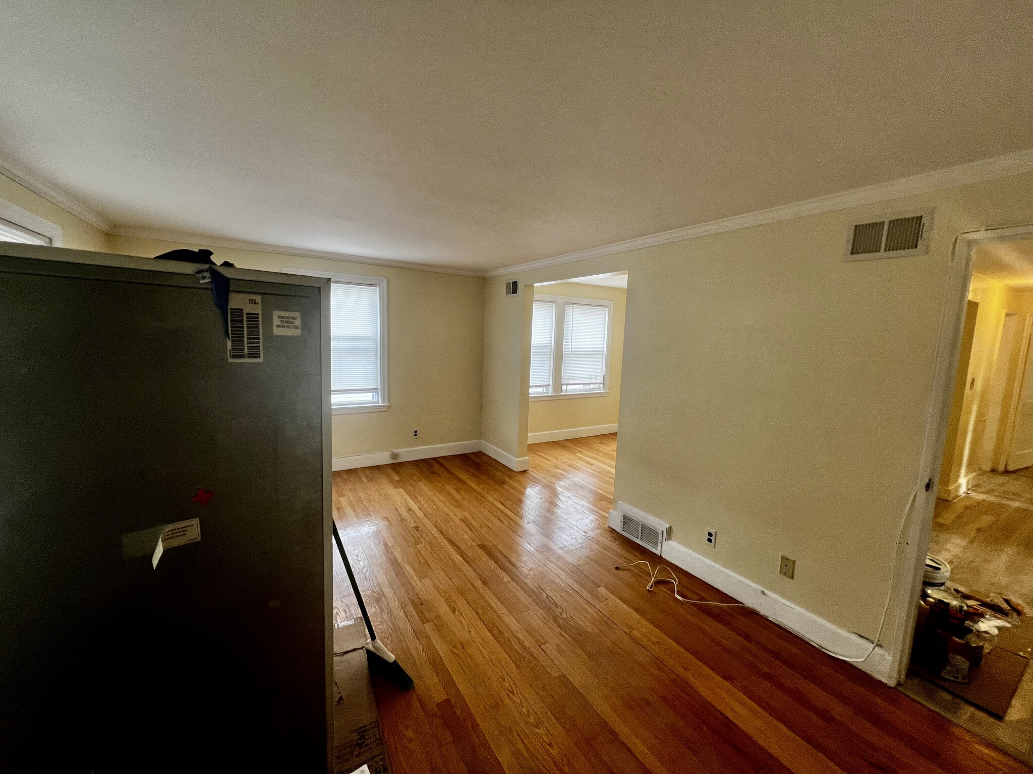 2 bed, 1 bath apartment for rent at 84 Chittick St Unit 2, Hyde Park — photo 2 of 6