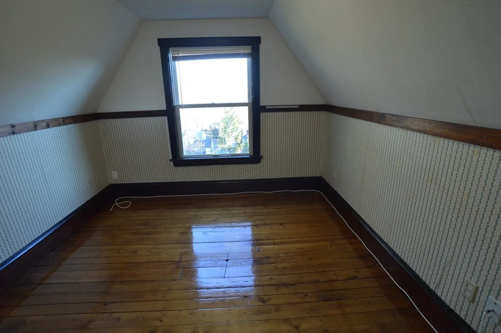 4 bed, 2 bath apartment for rent at 84 Crescent Ave Unit 84, Melrose — photo 21 of 24