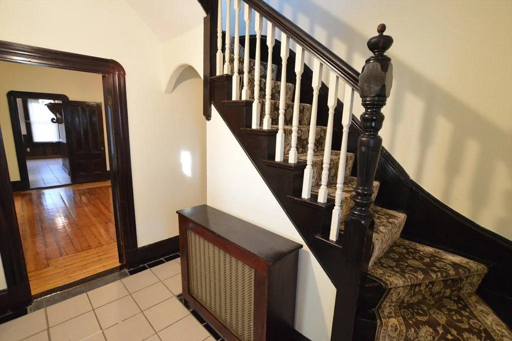 4 bed, 2 bath apartment for rent at 84 Crescent Ave Unit 84, Melrose — photo 4 of 24