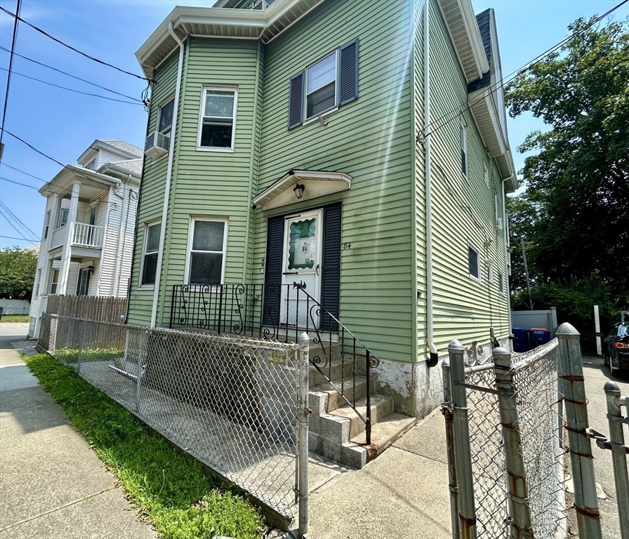 1 bed, 1 bath apartment for rent at 84 Durfee St Unit 3, New Bedford — photo 10 of 10
