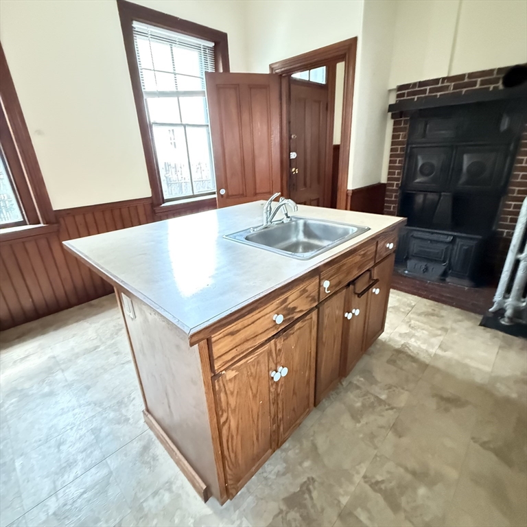 1 bed, 1 bath apartment for rent at 84 Ellery St Unit 2, Mid-Cambridge — photo 7 of 8