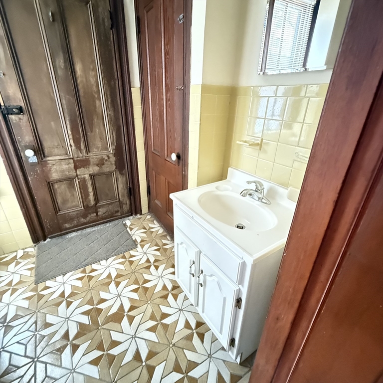 1 bed, 1 bath apartment for rent at 84 Ellery St Unit 2, Mid-Cambridge — photo 5 of 8