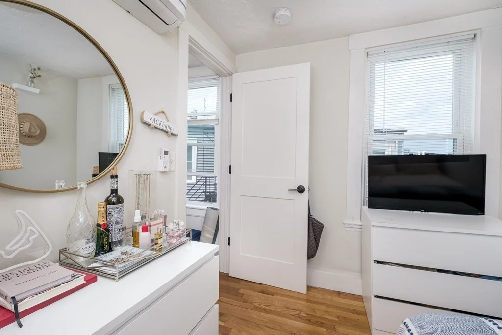 3 bed, 1 bath apartment for rent at 84 Emerson St Unit 2, South Boston — photo 9 of 20