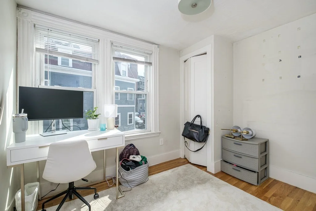 3 bed, 1 bath apartment for rent at 84 Emerson St Unit 2, South Boston — photo 4 of 20