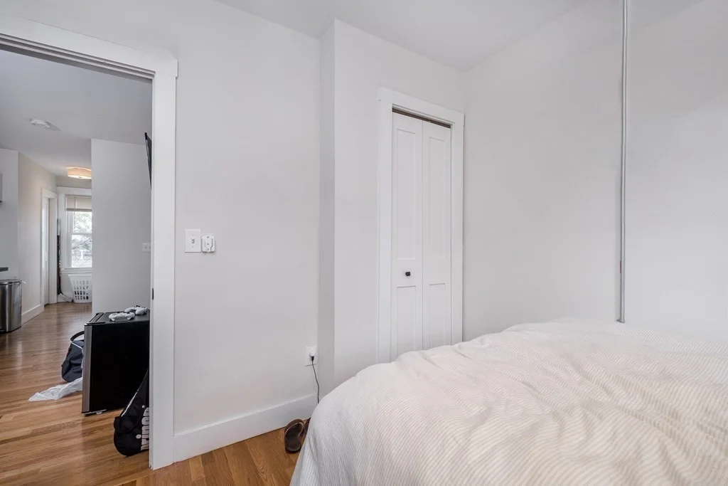 3 bed, 1 bath apartment for rent at 84 Emerson St Unit 2, South Boston — photo 6 of 20