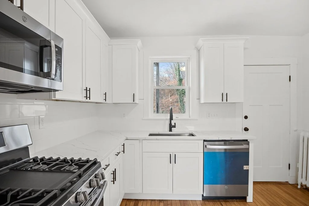 4 bed, 1 bath apartment for rent at 84 Fellsway Unit 3, Malden — photo 3 of 29