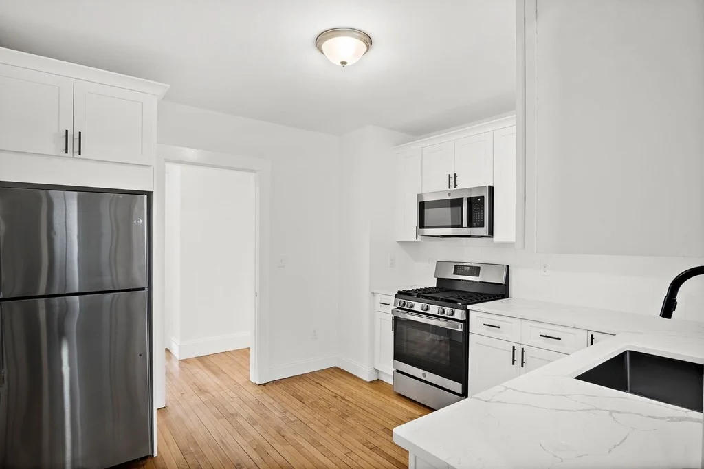 4 bed, 1 bath apartment for rent at 84 Fellsway Unit 3, Malden — photo 6 of 29