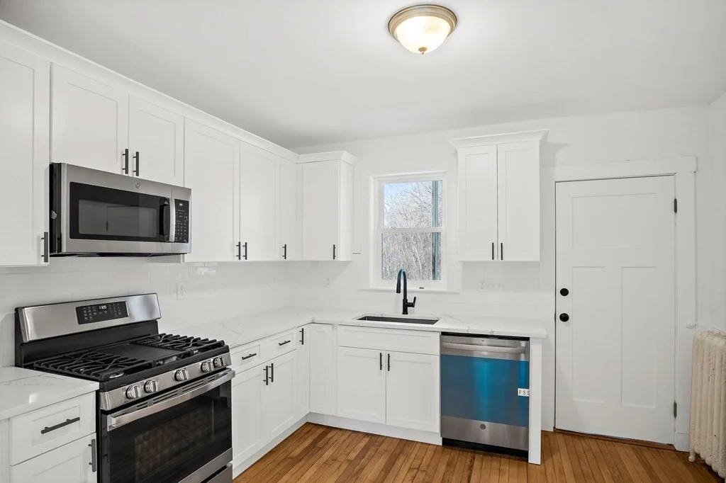 4 bed, 1 bath apartment for rent at 84 Fellsway Unit 3, Malden — photo 4 of 29