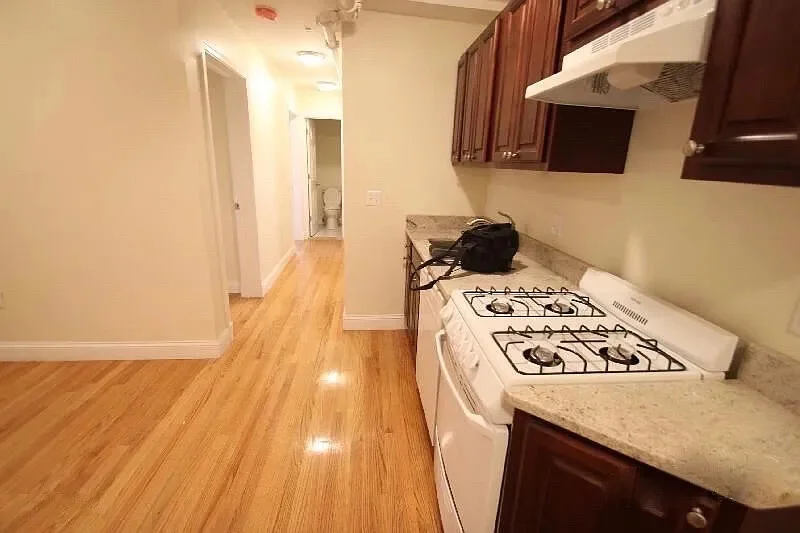 4 bed, 1.5 bath apartment for rent at 84 Fenway Unit 3, Fenway — photo 2 of 11