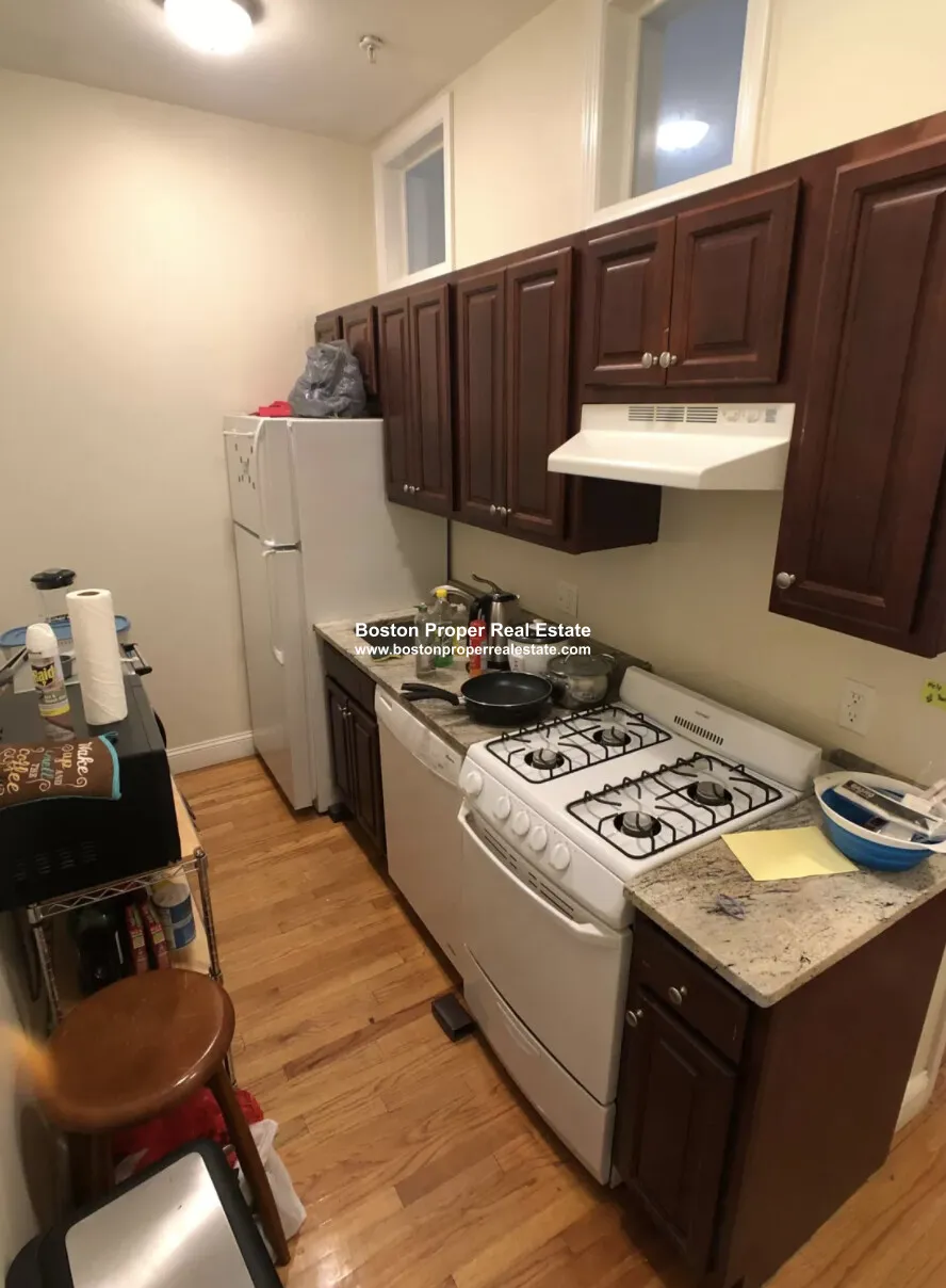 4 bed, 1.5 bath apartment for rent at 84 Fenway Unit 53, Fenway — photo 6 of 15