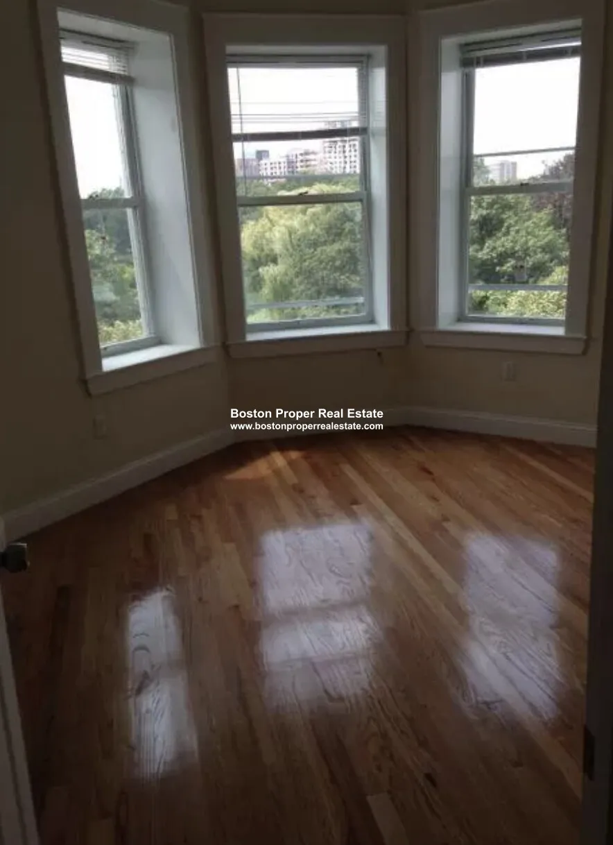 4 bed, 1.5 bath apartment for rent at 84 Fenway Unit 53, Fenway