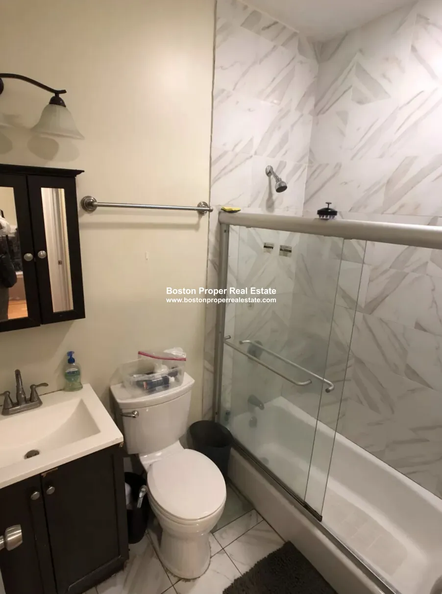 4 bed, 1.5 bath apartment for rent at 84 Fenway Unit 53, Fenway — photo 4 of 15