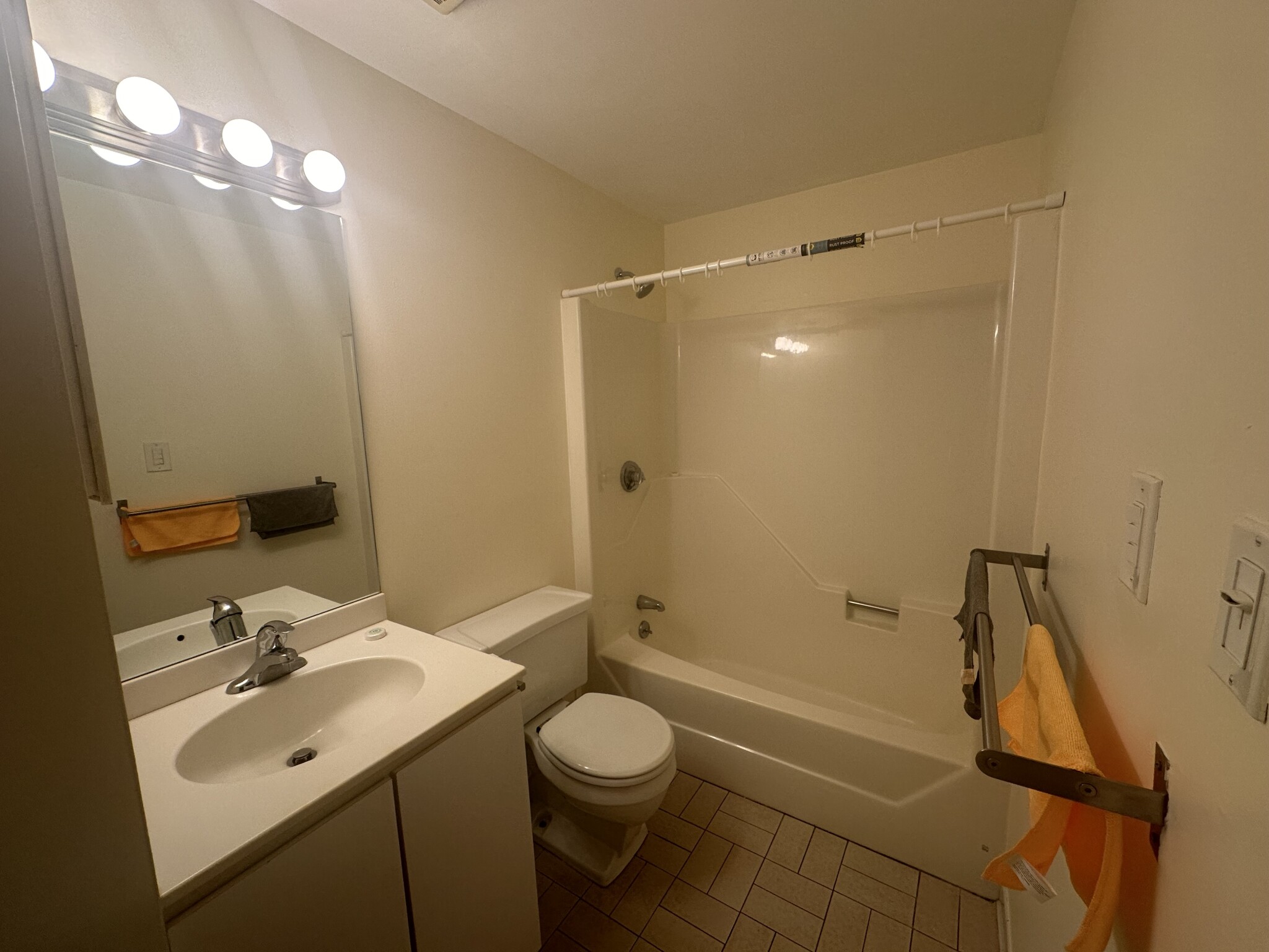 1 bed, 1 bath apartment for rent at 84 Gainsborough St Unit 006W, Fenway — photo 6 of 8